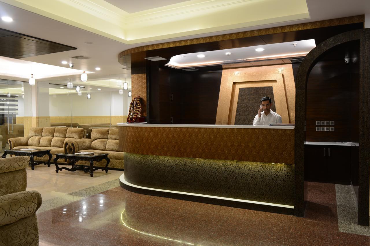 Hotel Dhroov By Mystical Views Shimla Exteriör bild